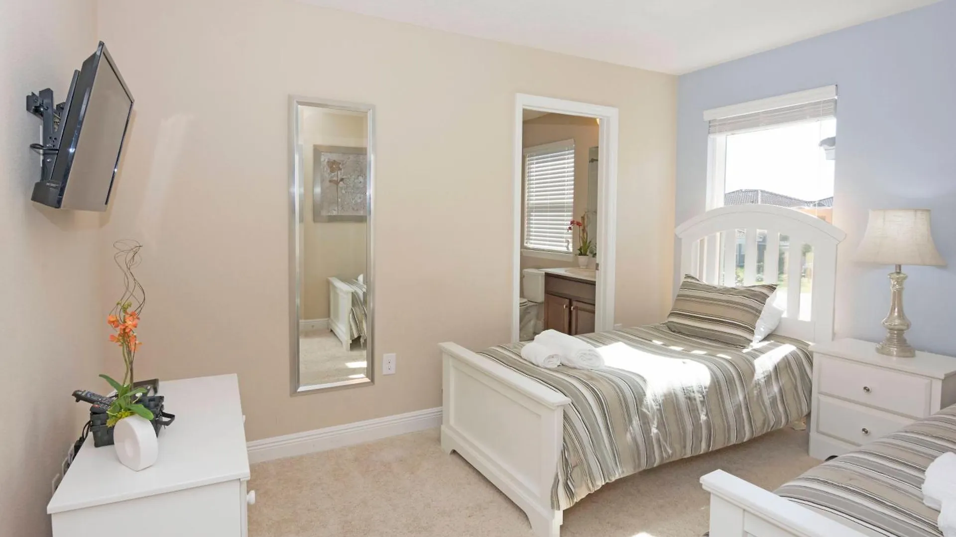 Holiday home Solterra Resort 5 Bedroom Vacation Home With Pool 1604 Davenport
